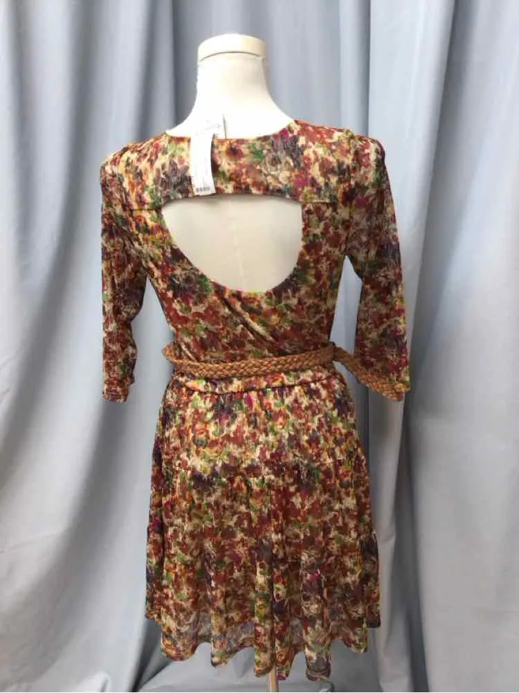 AMERICAN RAG SIZE LARGE Ladies DRESS