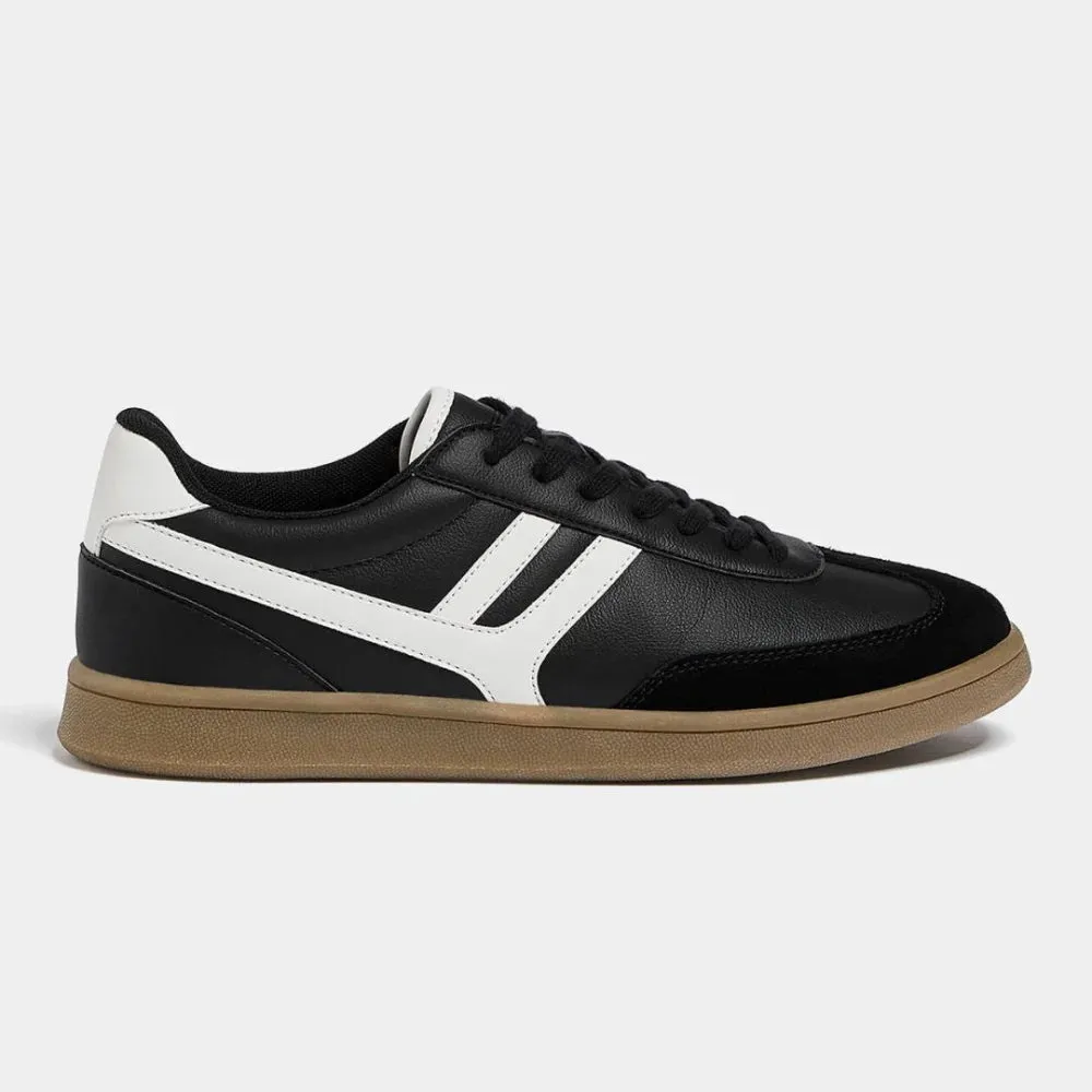 Pull & Bear Black Contrast Retro Trainers for Stylish Comfort