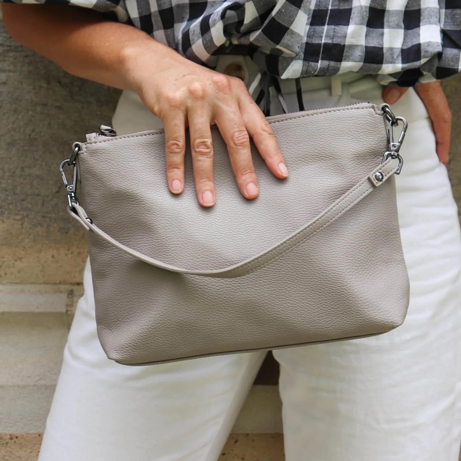 Vegan Leather Everyday Crossbody Bag - Barcelona Grey - Outlet